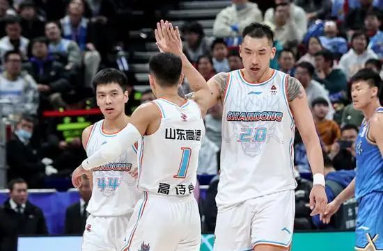 山东鲁能胜青岛黄海，继续向前迈进的简单介绍